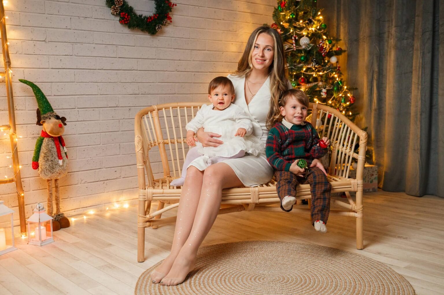 Коледна фотосесия в Пловдив 2024 Декор 3